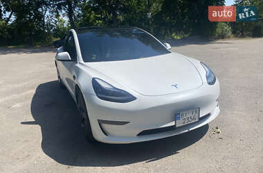 Седан Tesla Model 3 2021 в 
