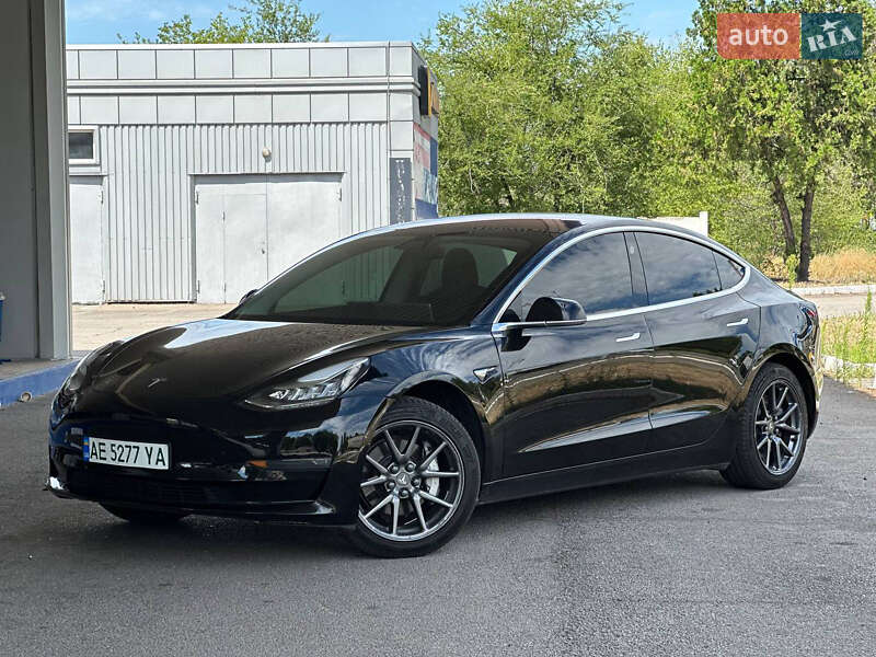 Tesla Model 3 2018