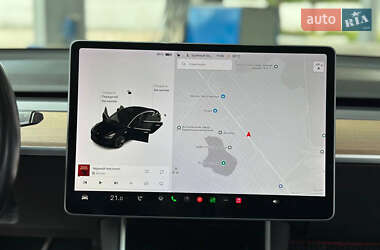 Седан Tesla Model 3 2018 в 