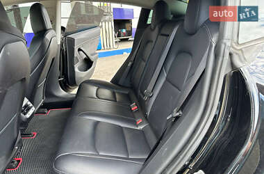 Седан Tesla Model 3 2018 в 