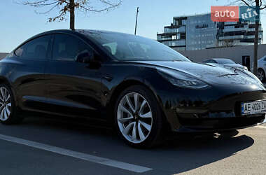 Седан Tesla Model 3 2018 в Дніпрі