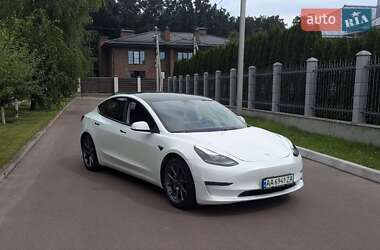 Седан Tesla Model 3 2021 в Києві