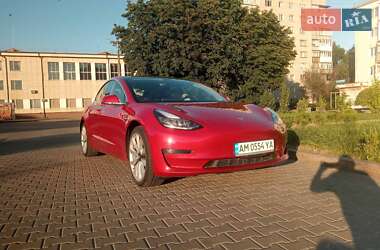 Седан Tesla Model 3 2018 в 