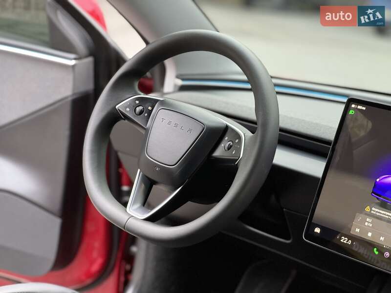 Седан Tesla Model 3 2024 в Трускавці