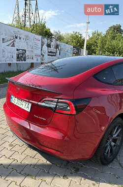 Седан Tesla Model 3 2021 в 
