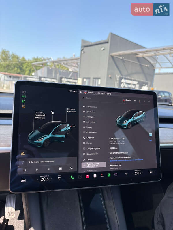 Седан Tesla Model 3 2021 в Черновцах