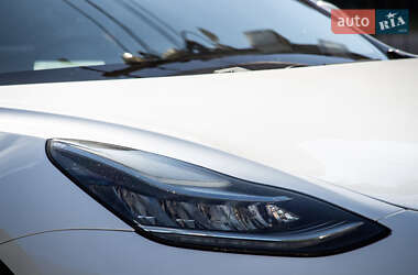 Седан Tesla Model 3 2018 в 