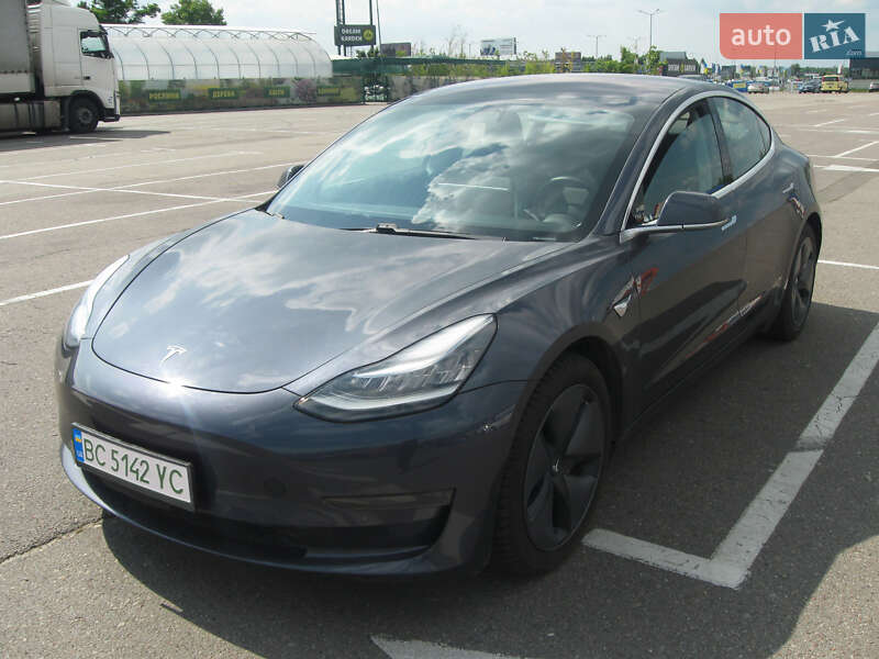 Tesla Model 3 2018