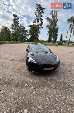 Седан Tesla Model 3 2020 в 