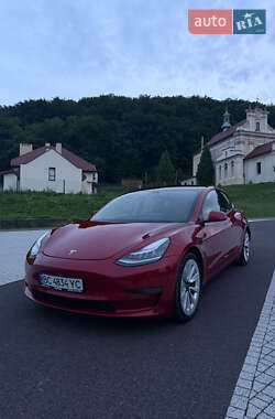 Седан Tesla Model 3 2020 в Львове