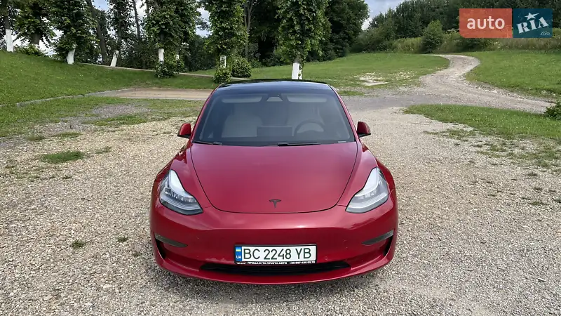 Tesla Model 3 2019