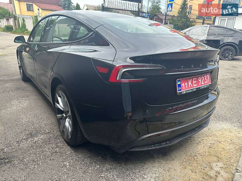 Седан Tesla Model 3 2025 в Киеве фото 6 Седан Tesla Model 3 2025 в Киеве
