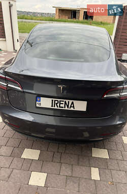 Седан Tesla Model 3 2018 в 