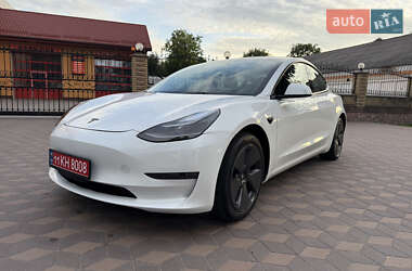 Седан Tesla Model 3 2023 в 