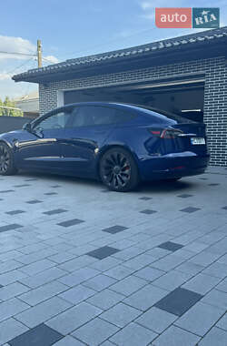 Седан Tesla Model 3 2021 в Львові