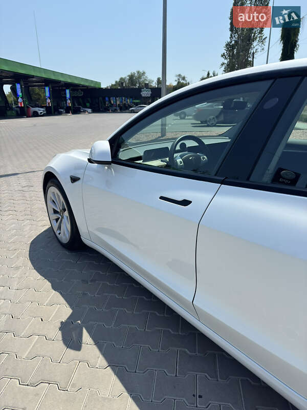 Седан Tesla Model 3 2022 в Одесі