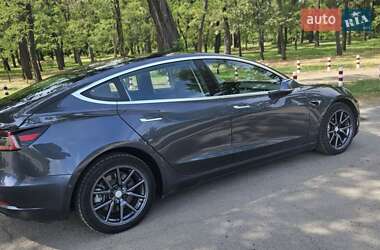 Седан Tesla Model 3 2018 в 