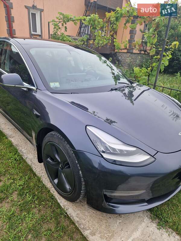 Седан Tesla Model 3 2019 в Кам'янець-Подільському