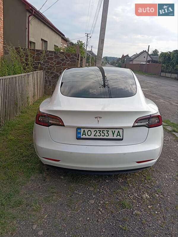 Седан Tesla Model 3 2020 в Хусті фото 9 Седан Tesla Model 3 2020 в Хусті