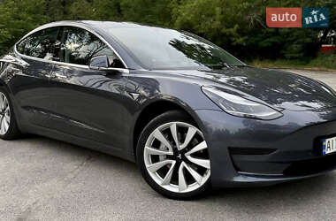 Седан Tesla Model 3 2019 в 