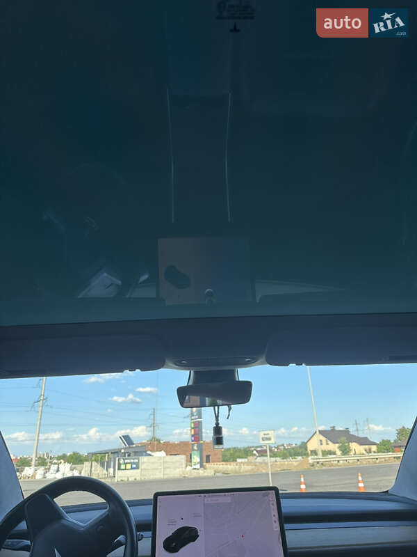 Седан Tesla Model 3 2017 в Вінниці
