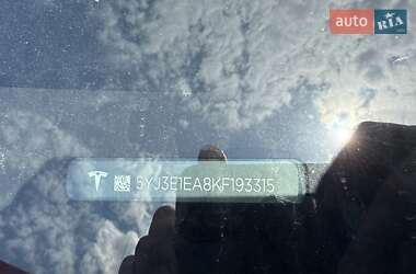 Седан Tesla Model 3 2019 в 