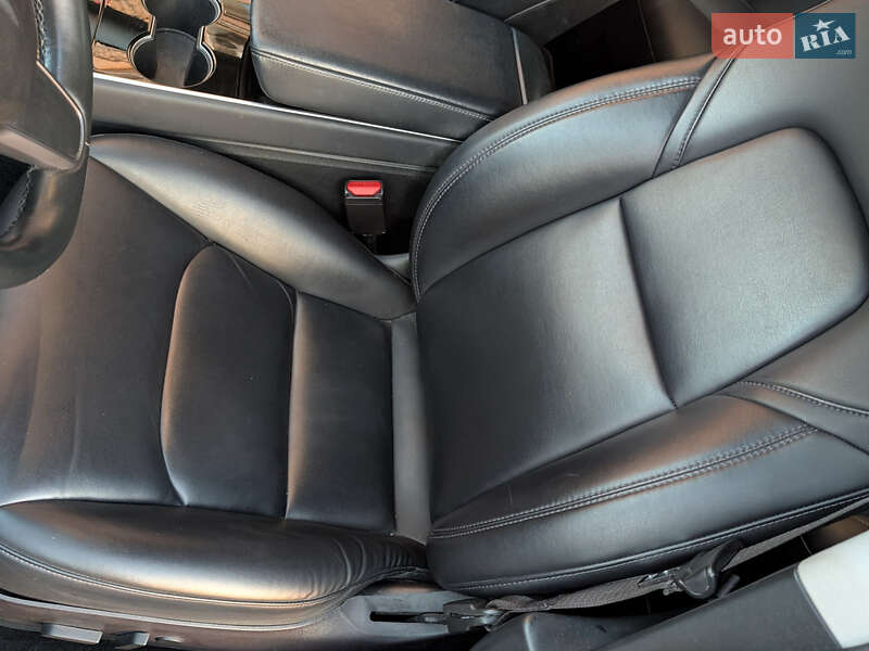 Седан Tesla Model 3 2018 в Одессе