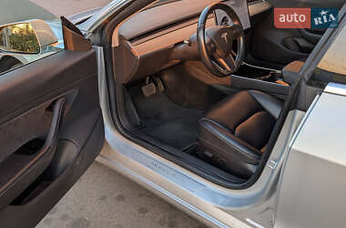 Седан Tesla Model 3 2018 в 