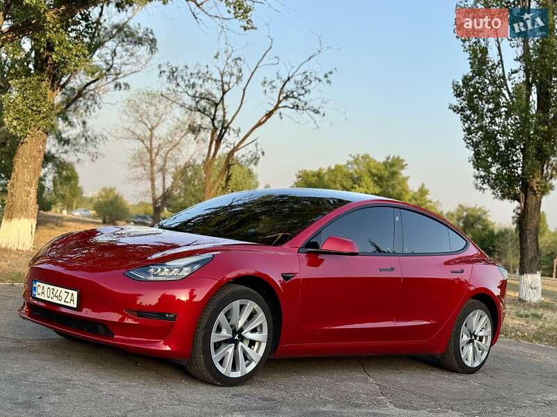 Седан Tesla Model 3 2020 в Каменском