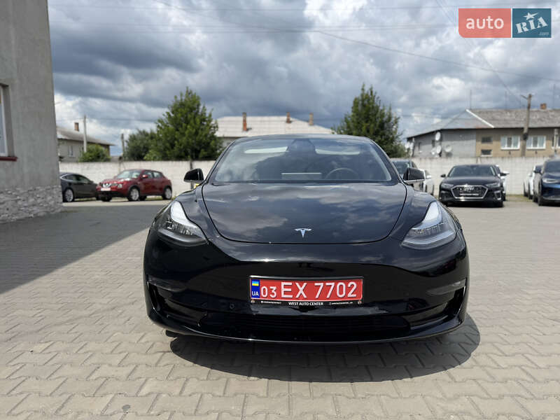 Седан Tesla Model 3 2019 в Луцке