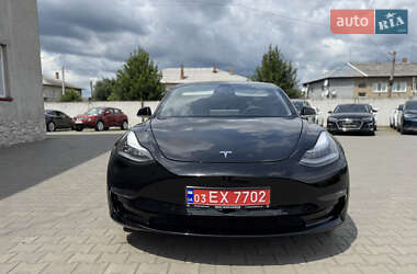 Седан Tesla Model 3 2019 в 