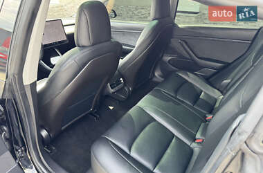 Седан Tesla Model 3 2019 в 