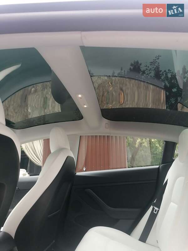 Седан Tesla Model 3 2021 в Харькове