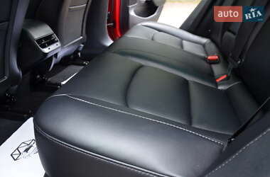 Седан Tesla Model 3 2020 в 