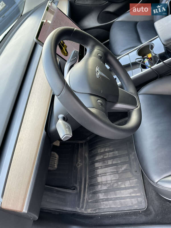 Седан Tesla Model 3 2019 в Черновцах фото 12 Седан Tesla Model 3 2019 в Черновцах