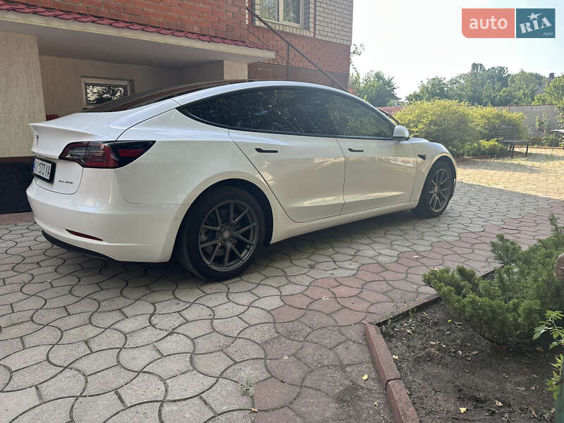 Седан Tesla Model 3 2022 в Харькове