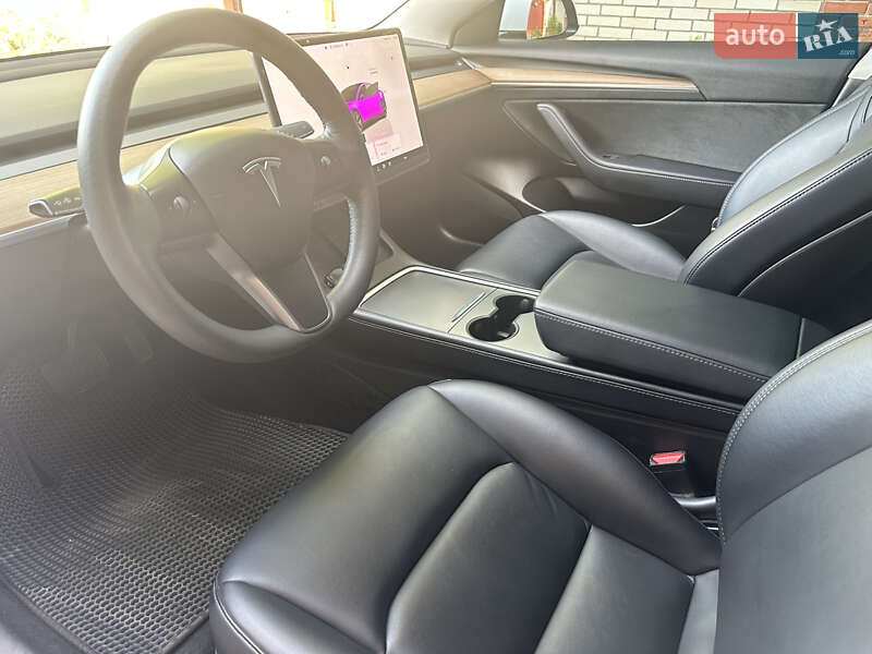 Седан Tesla Model 3 2022 в Харькове