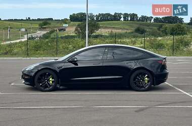 Седан Tesla Model 3 2019 в 