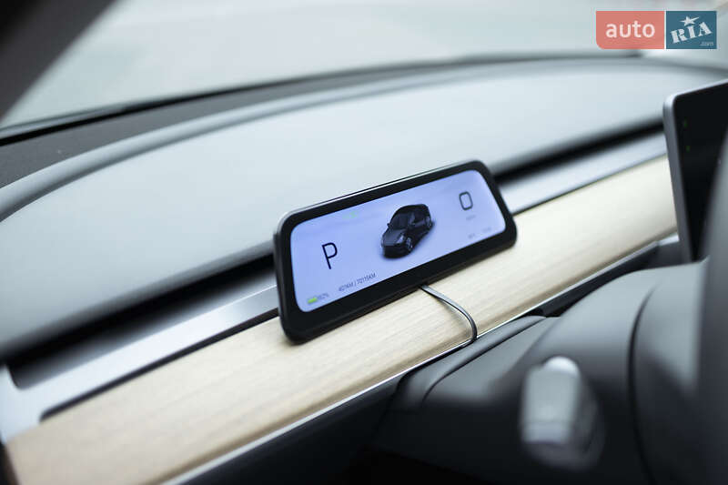 Седан Tesla Model 3 2021 в Киеве