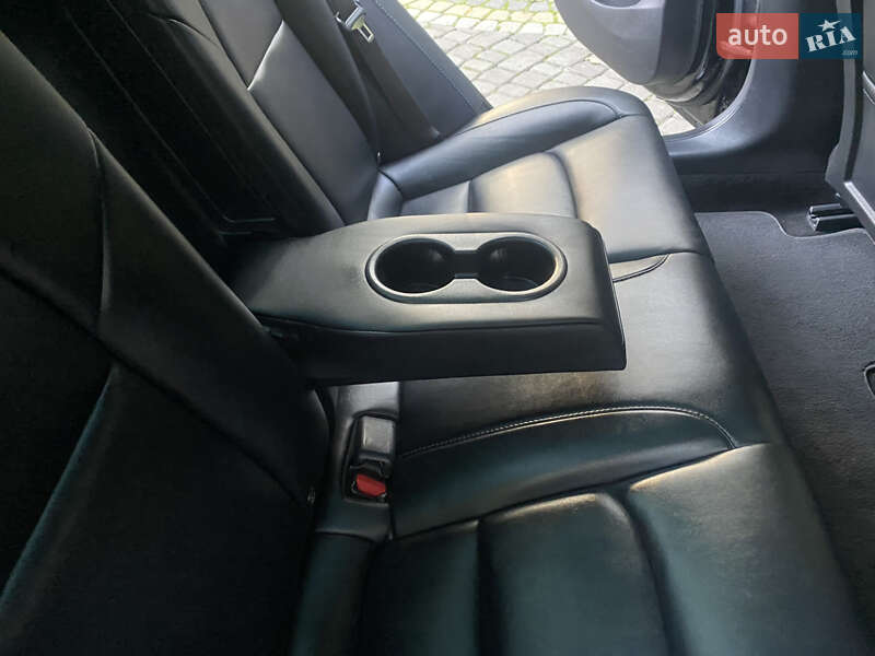 Седан Tesla Model 3 2022 в Богородчанах