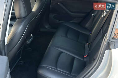 Седан Tesla Model 3 2018 в 