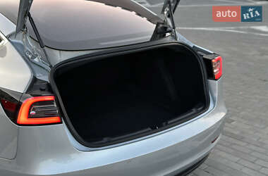 Седан Tesla Model 3 2018 в 