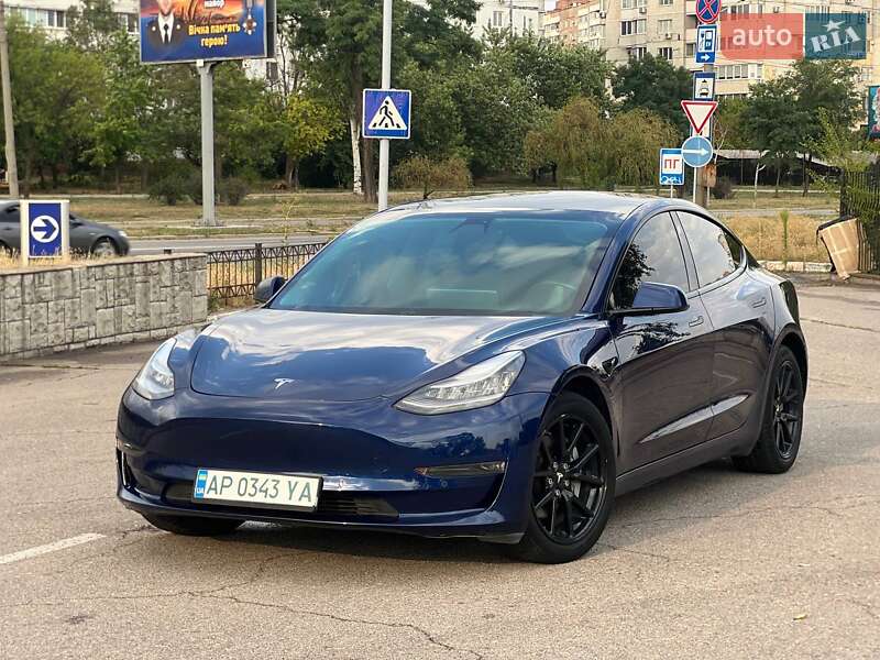 Седан Tesla Model 3 2018 в Запорожье
