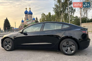 Седан Tesla Model 3 2023 в Первомайську
