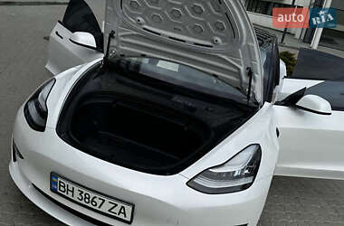 Седан Tesla Model 3 2019 в 