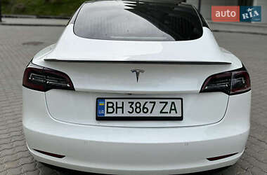 Седан Tesla Model 3 2019 в 