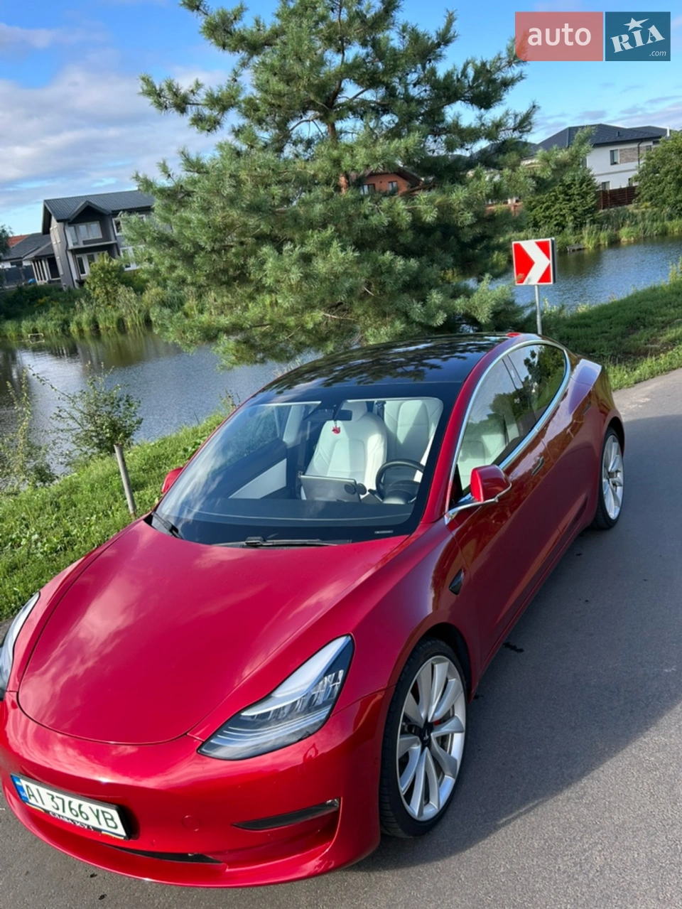 2019 Tesla Model 3 - мініатюра 4