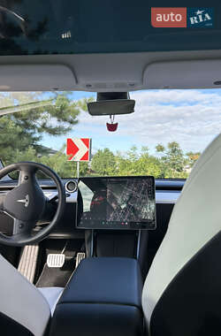 Седан Tesla Model 3 2018 в Києві