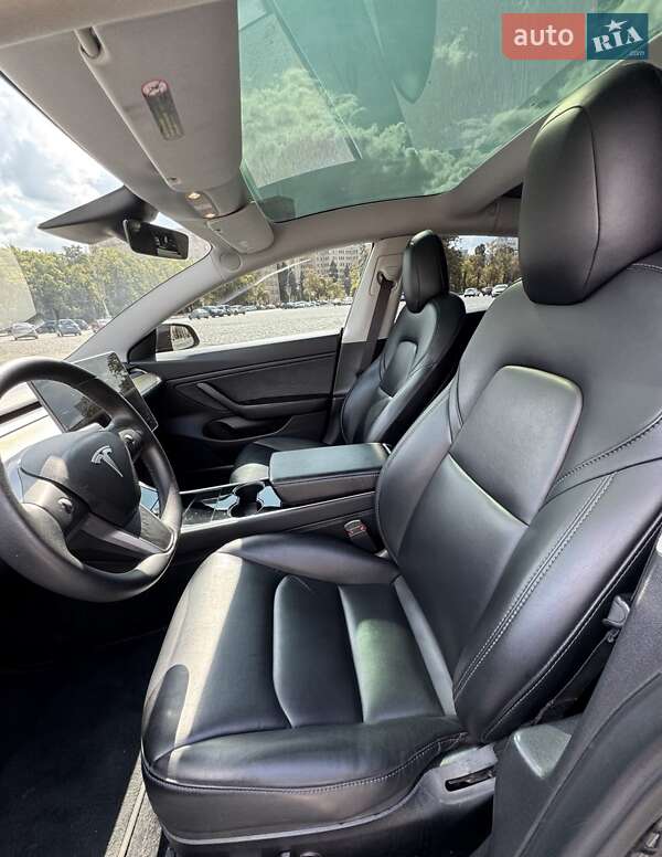 Седан Tesla Model 3 2019 в Харькове