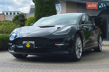 Седан Tesla Model 3 2018 в 